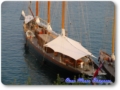 el puerto de mahon, cuenta casi todo el a�o con la visita de grandes veleros de epoca, sobre todo con las regatas del circuito panerai para barcos clasicos de vela ligera 