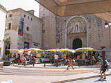 los artesanos de menorca se dan sita en el mercado de artesania de mahon