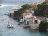 La cala de san esteban una cala muy proxima a la entrada del Puerto de Mahon, cuenta con el fuerte de Malbuger, para defender la entrada al puerto