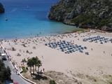 Impresionantes vistas de  la playa de calan Porter en la costa de Alayor