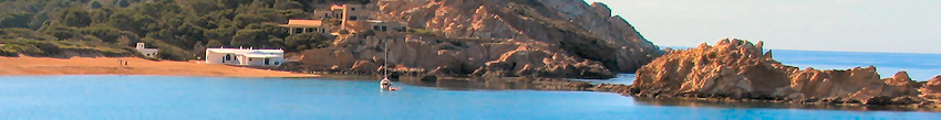 vista de la hermosa playa de Cala Pregonda en la costa norte de Menorca